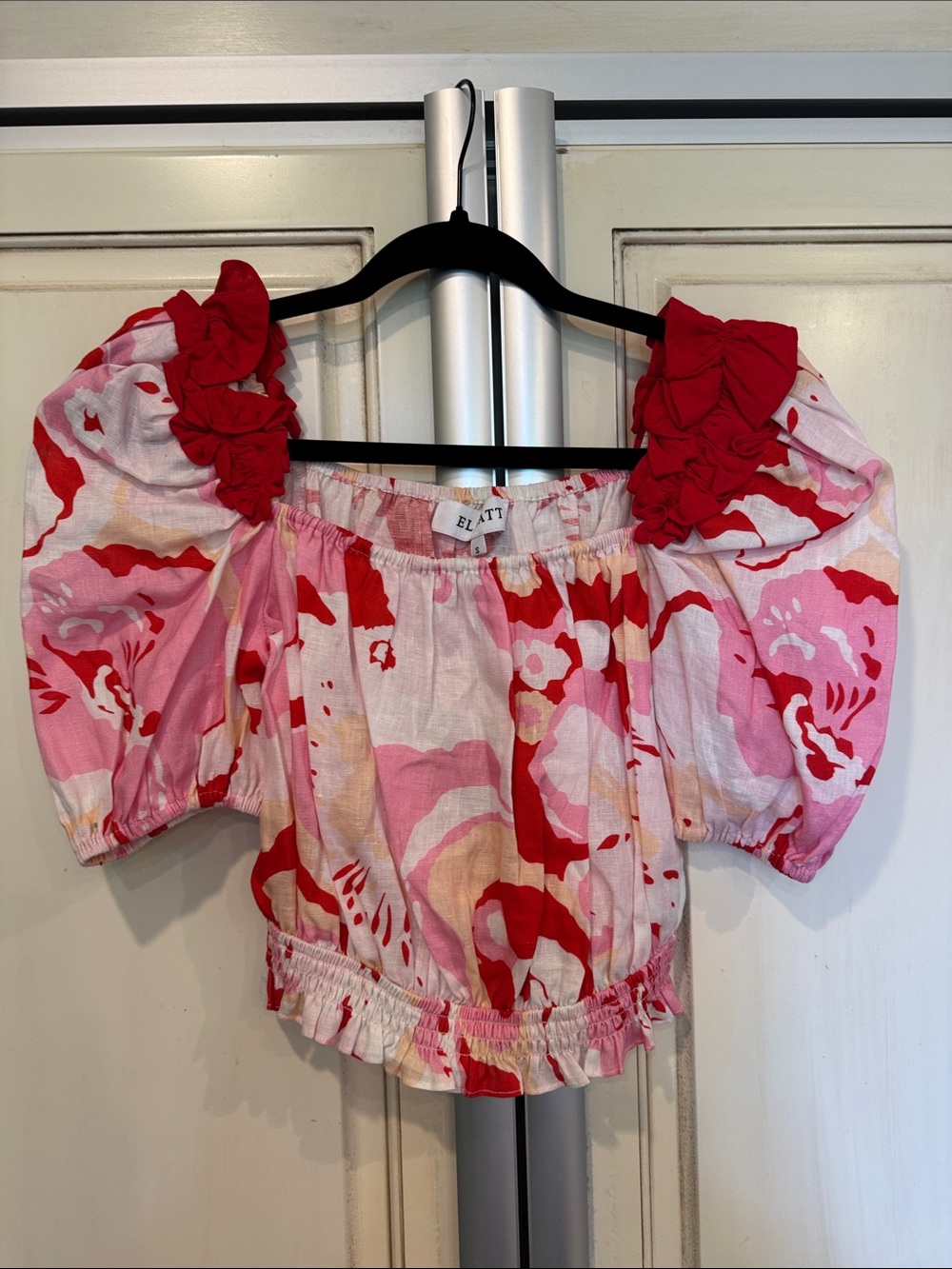 Elliatt small crop floral linen top